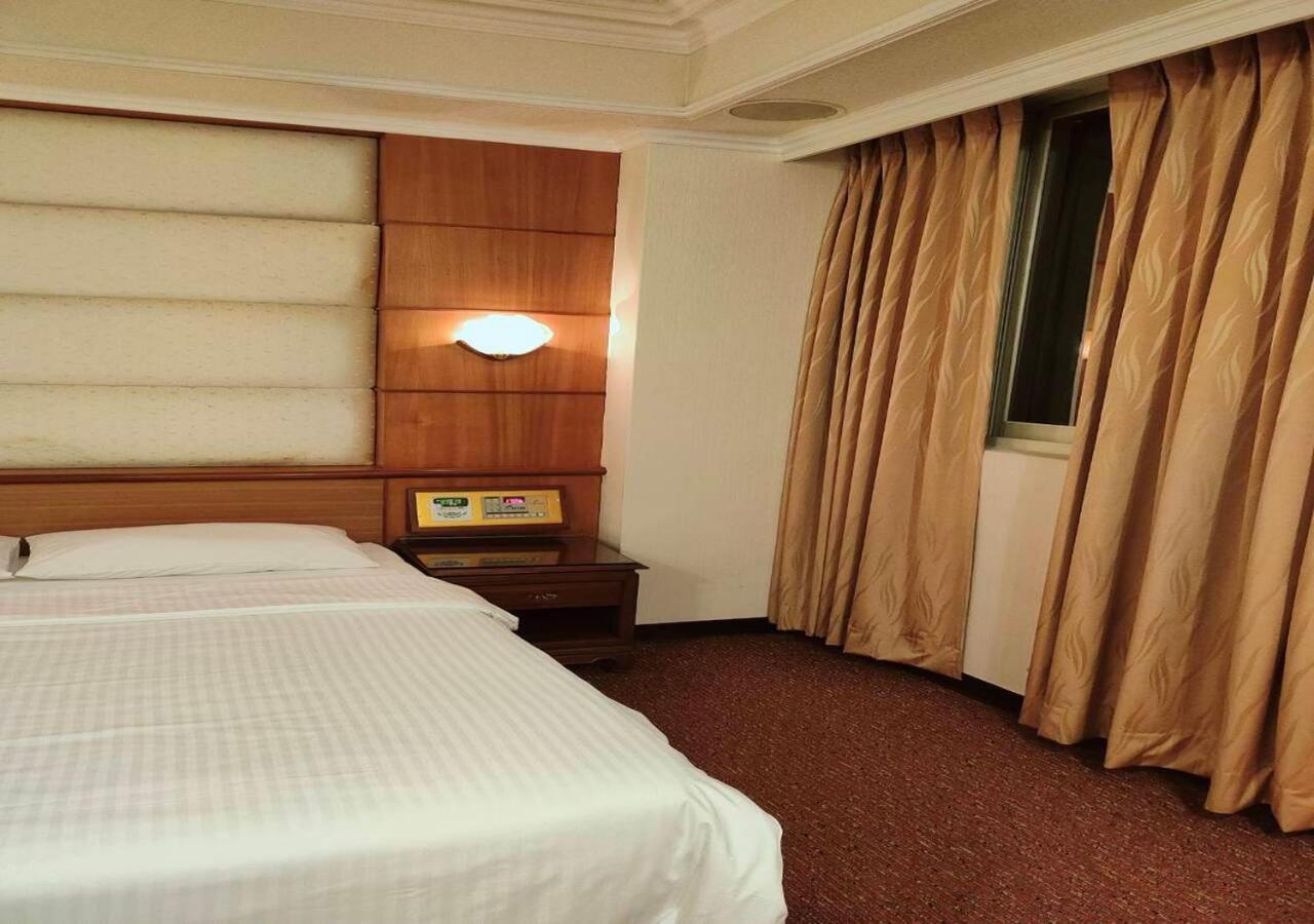 Champion Hotel Тайбей Екстер'єр фото